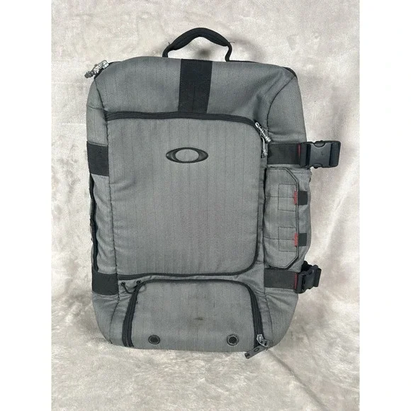 Oakley AP Tactical Field Gear Roller Carry On Gray Black Zipper Luggage Bag