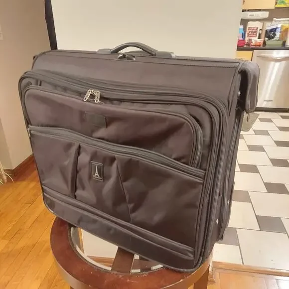 Travelpro Crew 5 DuPont Microballistic Nylon Rolling Garment Bag Checked Luggage