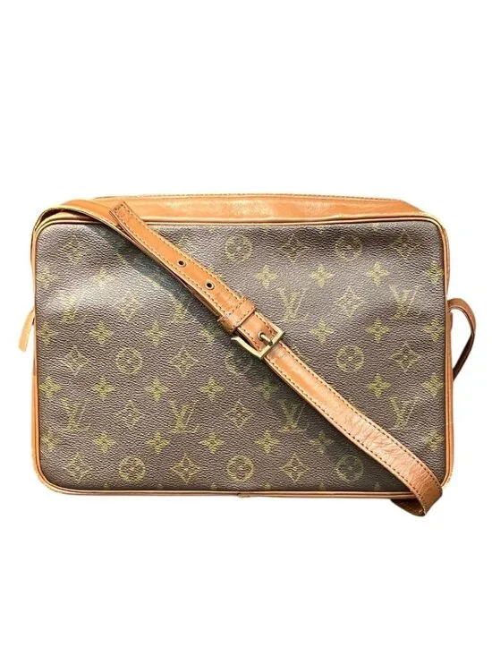 Louis Vuitton Sac Bandouliere 30 Monogram Shoulder Bag Canvas