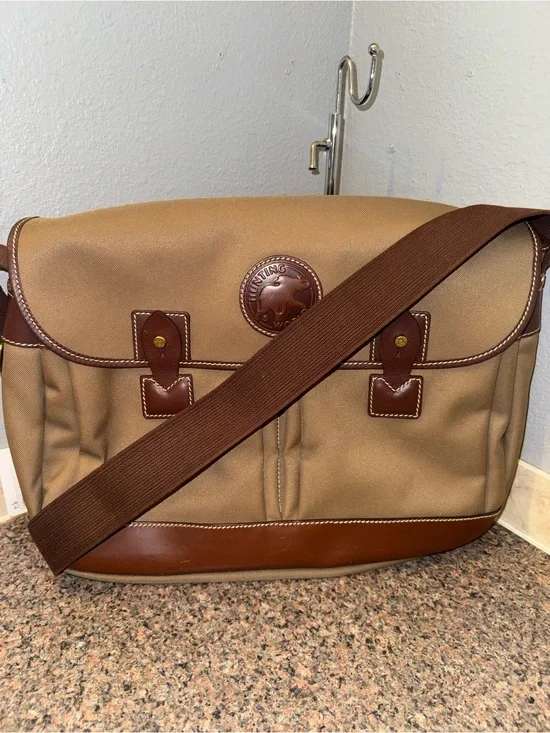 HUNTING WORLD “today Messenger Safari field Crossbody bag” like New