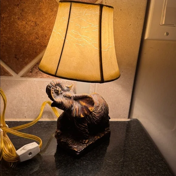 Vintage Elephant Table Lamp