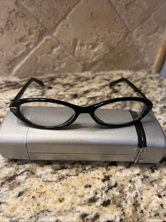 Classic Black Women's Oval Reading Glasses with Silver Case