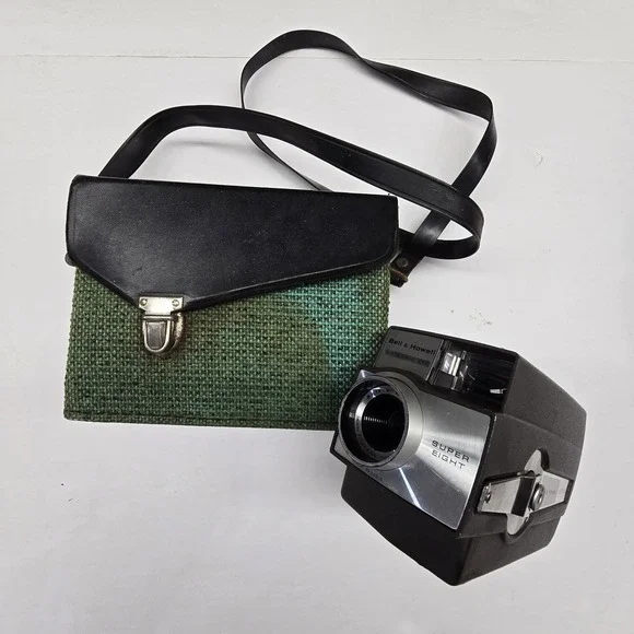 Bell & Howell Autoload Optronic Eye Super 8 Camera W/ Case * Untested Parts Only