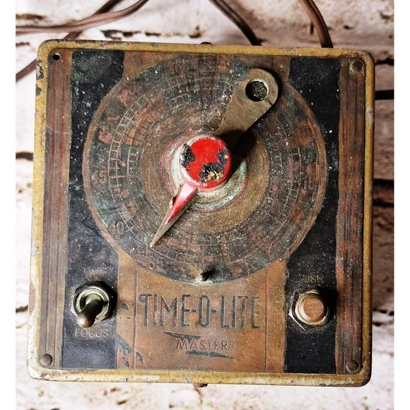 Vintage TIME-O-LITE Photography Darkroom Professional Timer P-59‎