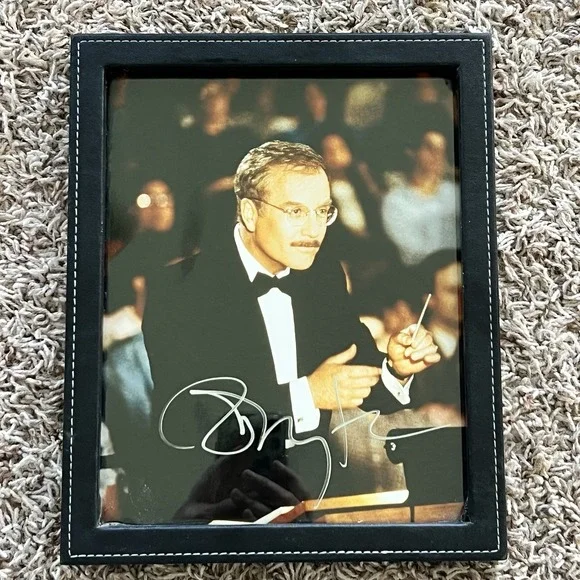 Mr‎ Hollands Opus Richard Dreyfuss Autographed Framed Photo Picture 8 x 10