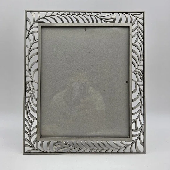 Sixtrees Pewter Picture Frame Ornate Silver Tone Metal Leaf  Velvet 10