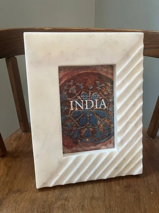 White Marble Photo Frame 4x6 Handcrafted In India With Textured Diagonal Design