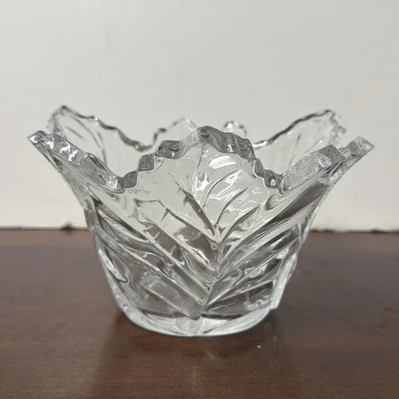 Telefloral Vase Clear Glass Leaf Design and Edging‎ Leaded Crystal Vintage