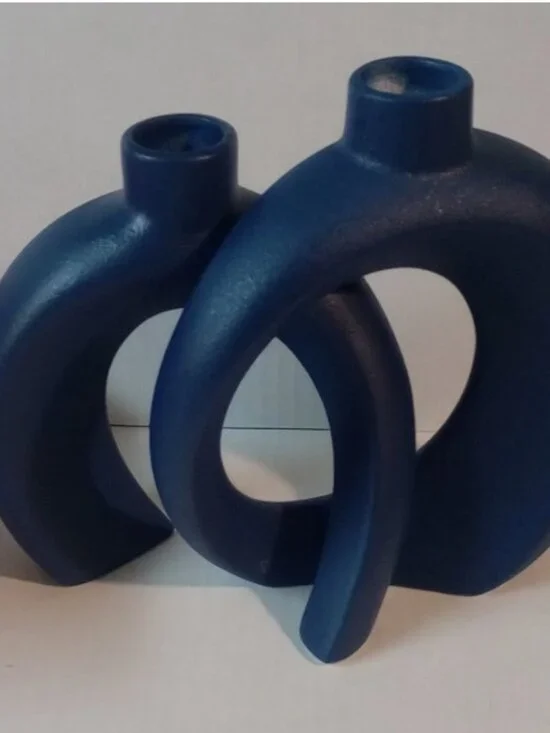 Jonronboci Snuggle Vases
