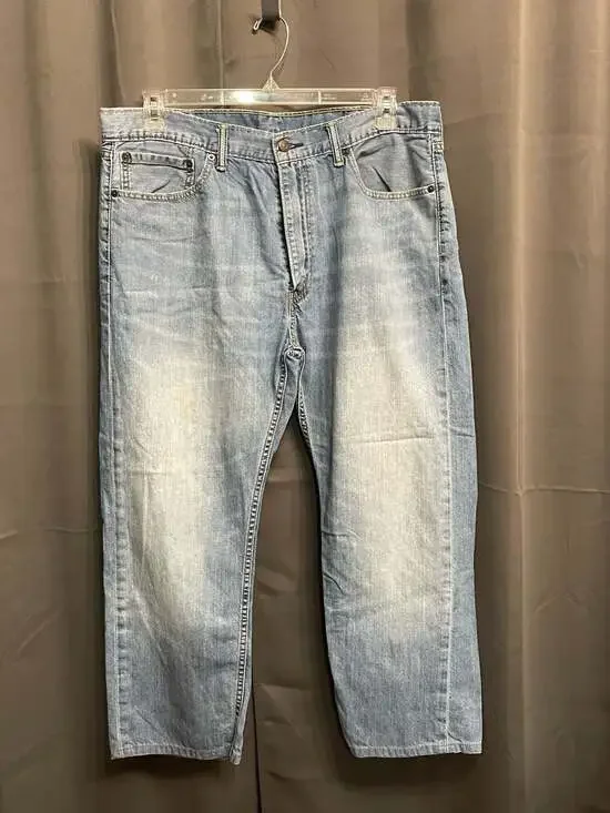 Levi's 505 Regular Fit Light Wash Denim Jeans Size 38x30