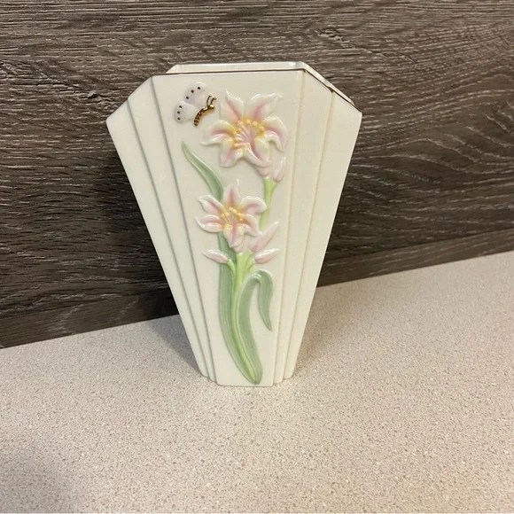 China Butterfly by Lenox 5” Bud Vase
