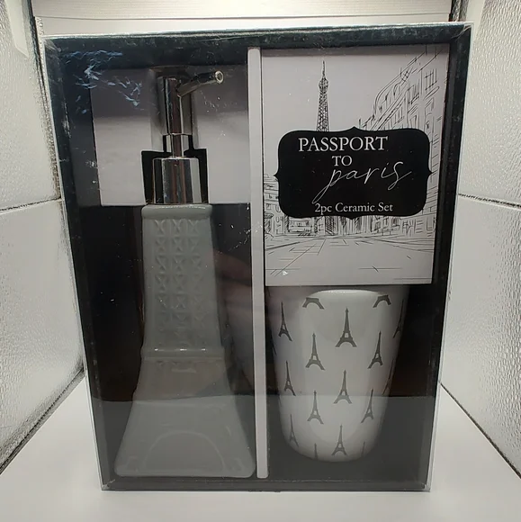 2 PC Paris Ceramic Set New in A Box Toothbrush Holder