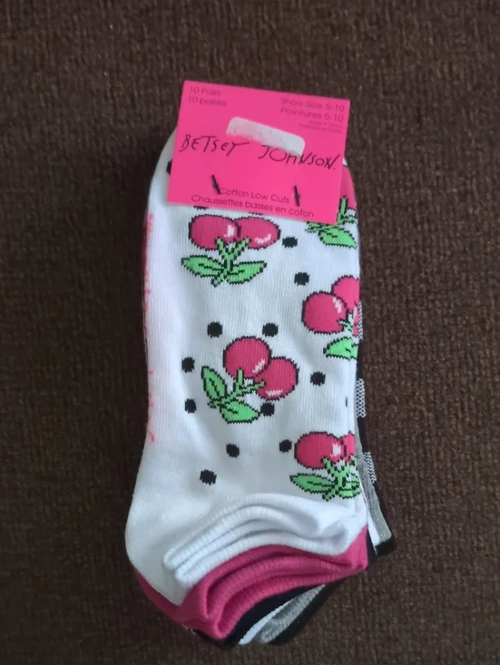 Betsey Johnson Low Cut Socks w/ Pink Cherry Print 10 Pairs New