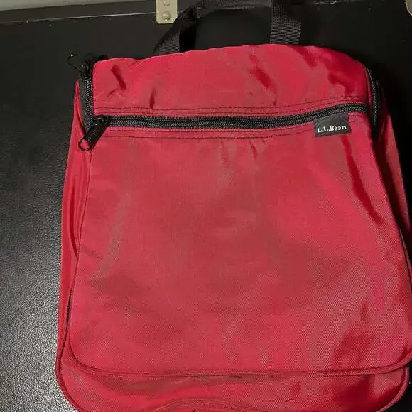 L.L.Bean Red Nylon Personal Hanging Travel Toiletry Organizer Bag