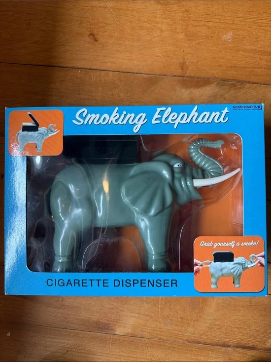 Accoutrements Novelty Vintage Smoking Elephant Cigarette Dispenser 2004 NEW