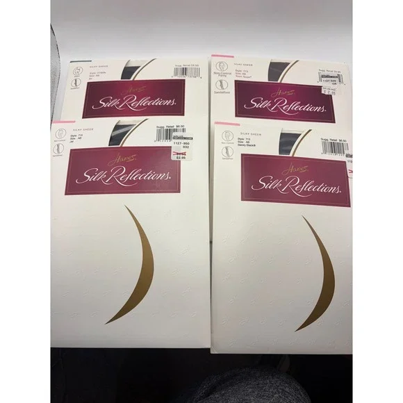 Hanes Silk Reflections Silky Sheer Pantyhose 4 Pair Style 715 AB Jet Black Taupe