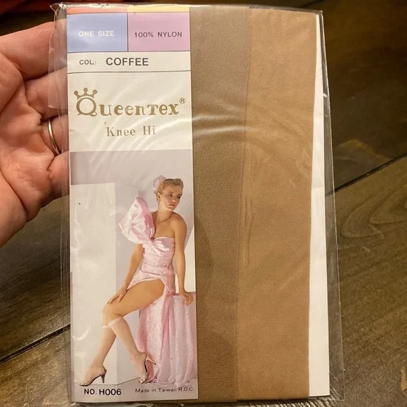 Queentex knee hi nylon stockings vintage new in‎ package knee high coffee