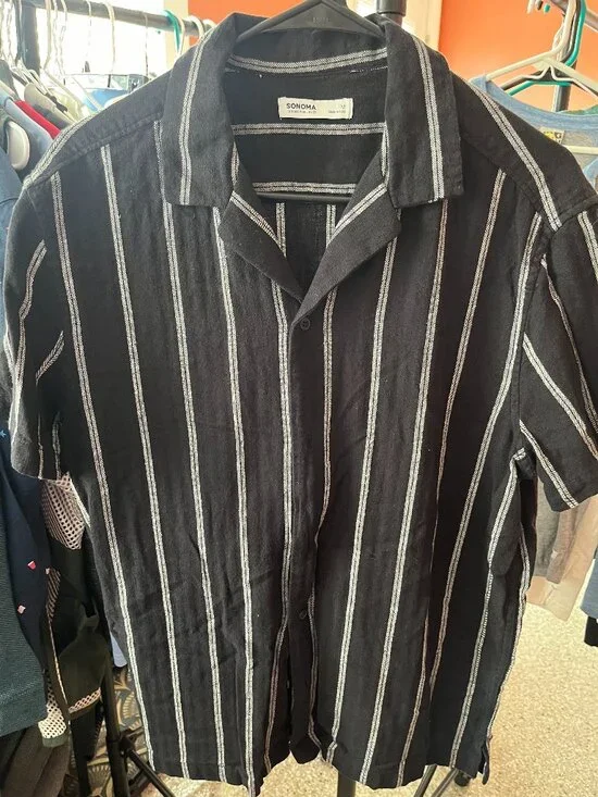 Sonoma Men’s Black Striped Short-Sleeve Button-Up Shirt Size Medium