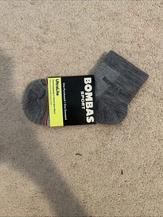 NWT Bombas small grey sport socks