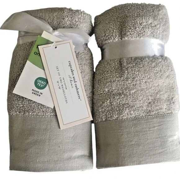 cupcakes and cashmere Fingertip Towels Light Gray Solid Border Set of 2