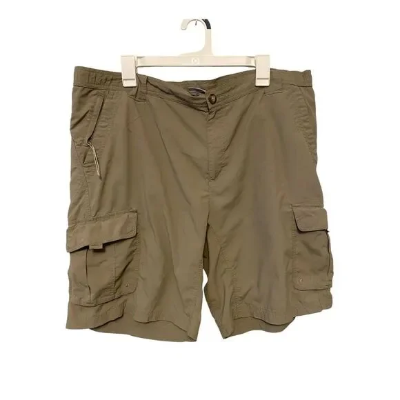 Columbia Titanium Packable Cargo Shorts – Men’s XL – Khaki Green