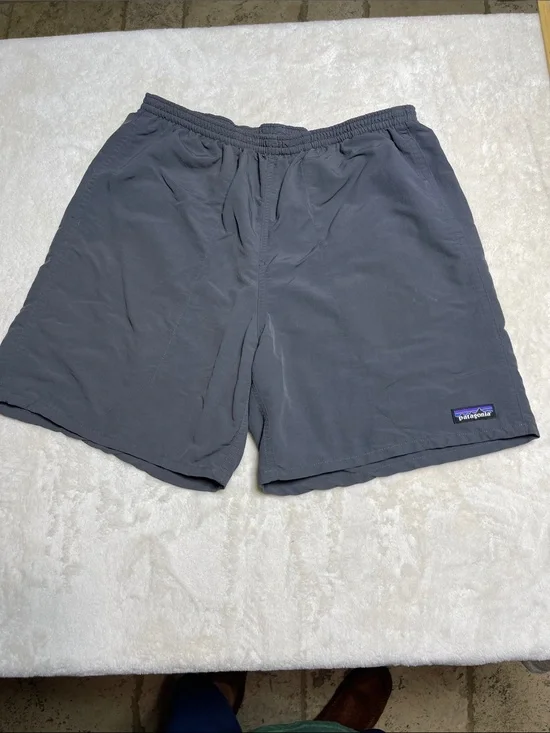 Patagonia Men's Charcoal Stretch Hybrid Shorts Size Medium