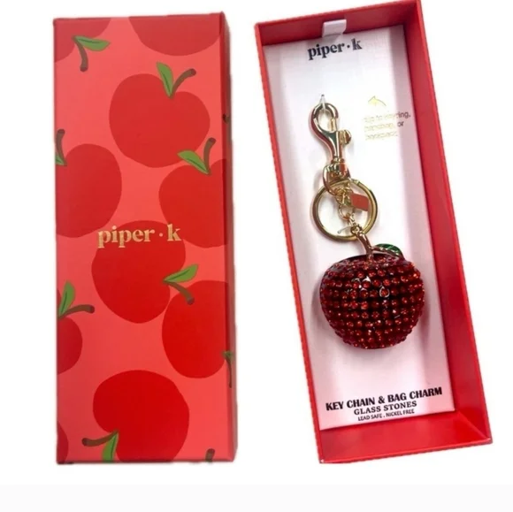 ❤️▪️Piper K ▪️Beautiful Rhinestone bling apple key chain bag charm 🍎