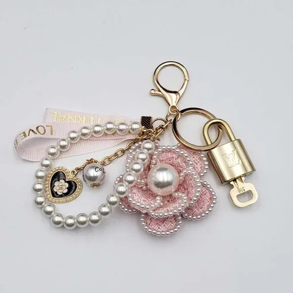 LV Gold Padlock Authentic 🔑 Luxury Bag Charm w/ Unbranded Flower Keychain