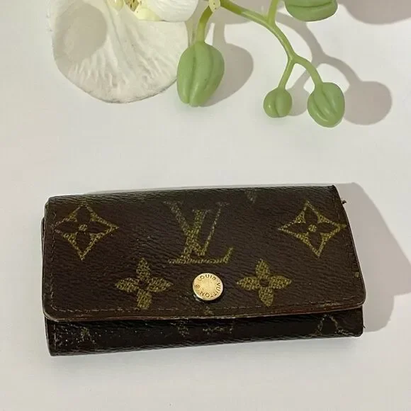 Louis Vuitton Monogram 4 Key Wallet