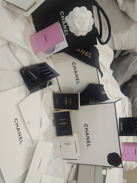 CHANEL 6xPerfume Spray 2xMascara Mini 2XLuxury Boxes 2xShip Boxes 1xBag Camellia