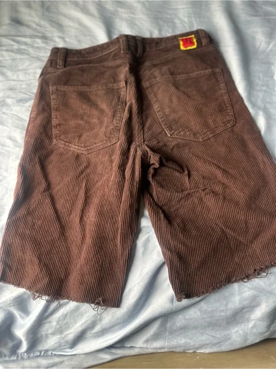 VTG vibe empyre brown corduroy raw hem jorts size-30