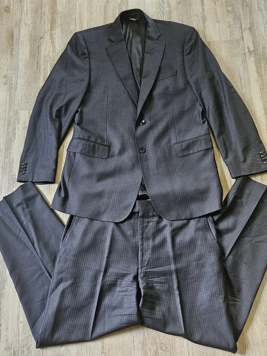 Ermenegildo Zegna Traveller Saks Fifth Wool Silk Charcoal Pinstripe Suit 42R