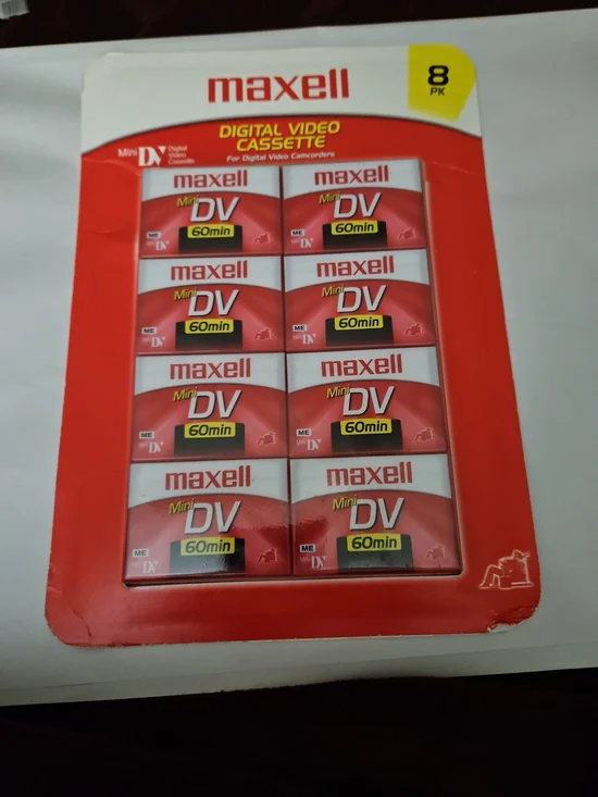 Maxell Mini DV 60min Digital Video Cassettes - Red (8 Pack)