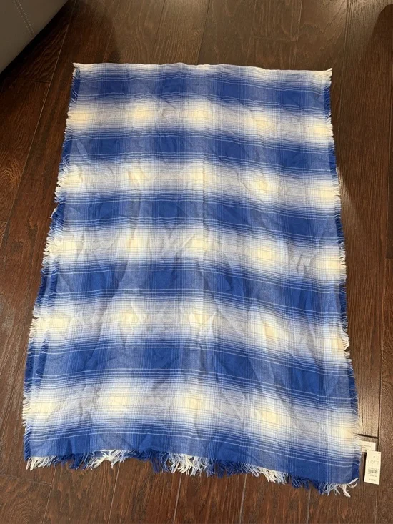 LOFT Oversized Blue & White Ombre Plaid Blanket Scarf NEW 82