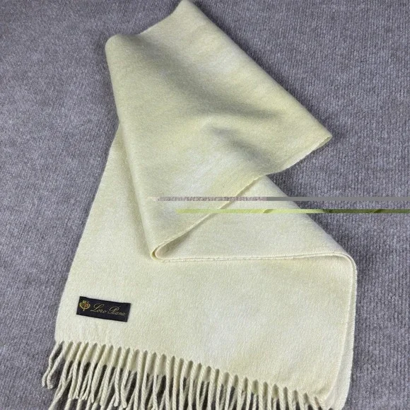 Loro Piana 100% Cashmere Scarf Ivory Cream Fringe Made in Italy ‎ 55 X 12