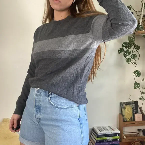 Claiborne Gray Striped Light Knit Sweater Sz S