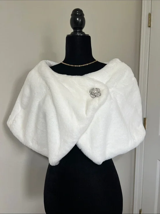 MSK White Faux Fur Bridal Wrap with Silver-Tone Brooch