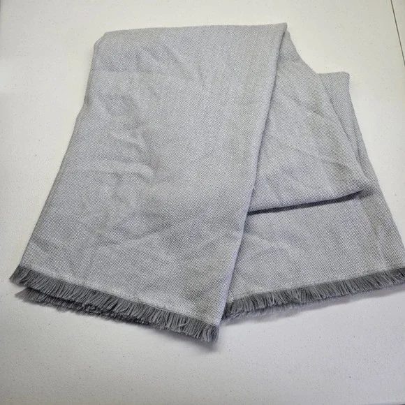 Lululemon Women Scarf O/S Gray Throw Wrap Herringbone Fringe Wool READ