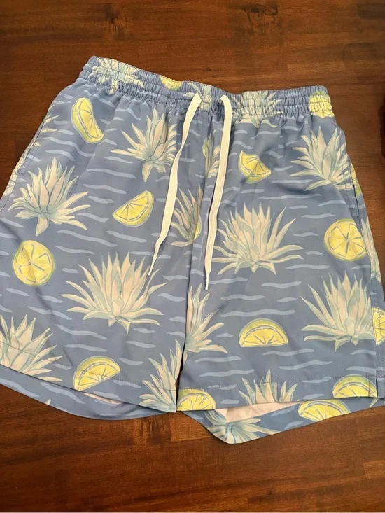 Chubbies 7” Men's Blue Agave and Lemon Swim Shorts Trunks Sz M