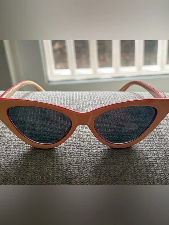 Stylish Peach Cat-Eye Sunglasses - Women Accessories