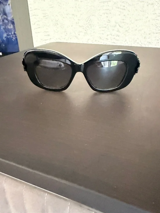 Dior sunglasses with ladybug