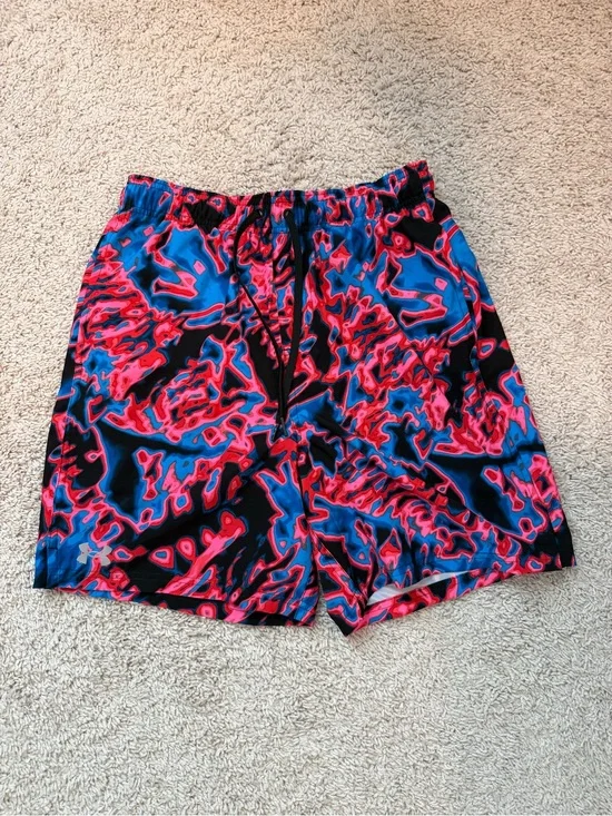 Under Armour Swim Trunks w/ boxer liner - Medium