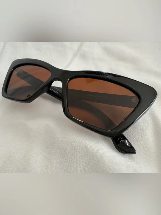 Polarized Sunglasses | Black Sphynx | Black Frame | by Humps Optics
