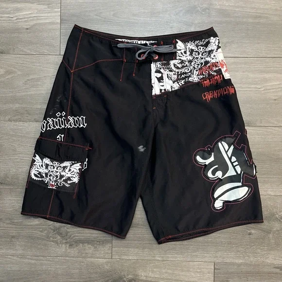 HIC Hawaiian Island Creations Boardshorts Sz 31 Black White Red Skull