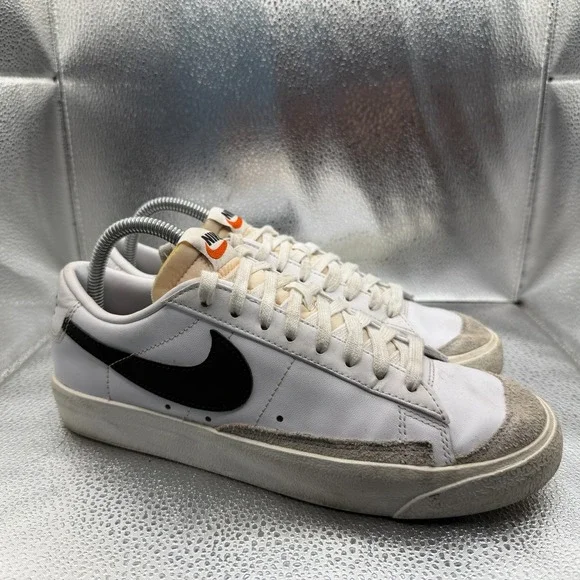 Size 7 Nike Blazer Low '77 Low White Black Sail Mens Athletic‎ Shoes DA6364-101
