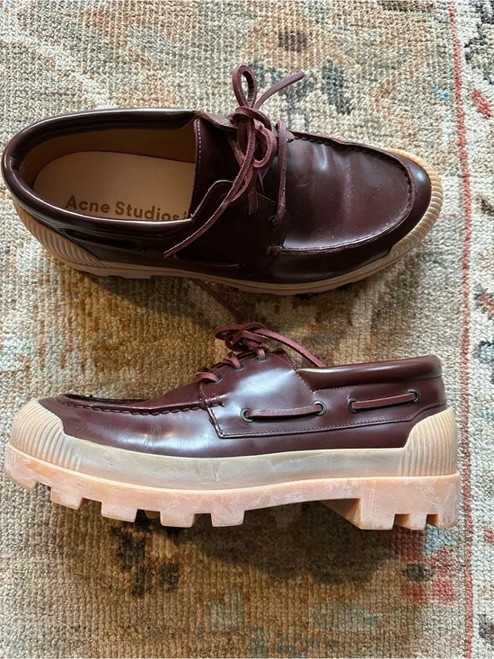Acne Studio Men’s Burgundy Leather Lug-Sole Boat Shoes Limited edition