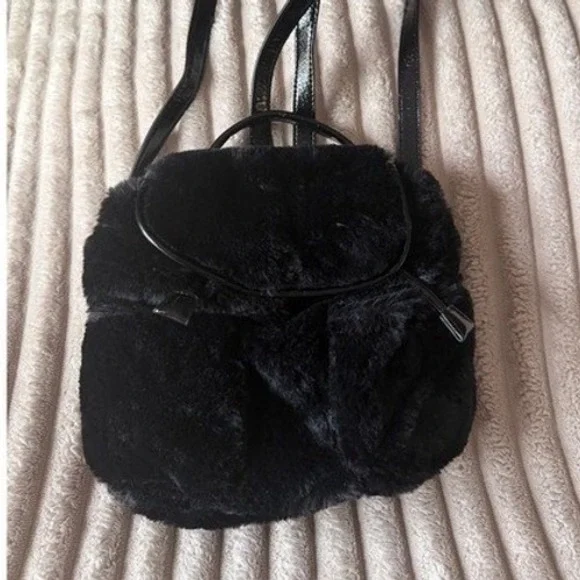 Steve‎ Madden Black Faux Fur Mini Backpack Patent Trim Fuzzy Bag Y2K Small