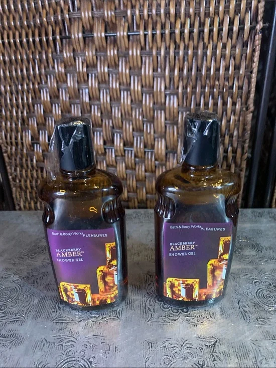 Vintage Bath & Body Works Blackberry Amber Shower Gels Set of 2