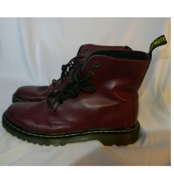 Dr. Martens Luana Cherry Red Leather‎ Combat Boots Mens 9 Burgundy AW004