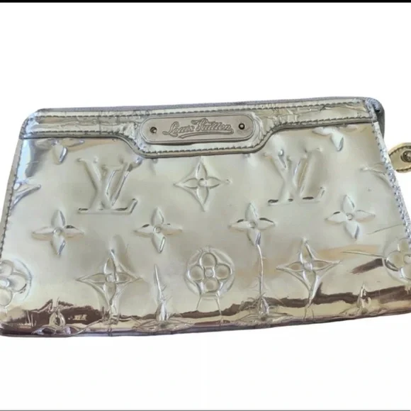 Louis Vuitton Silver Monogram Vernis Clutch Wristlet